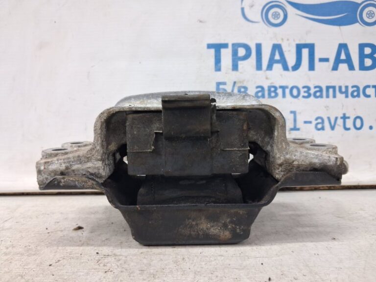 Подушка ДВС левая Volkswagen Caddy 2003-2015 1K0193555 (Арт. 69966)