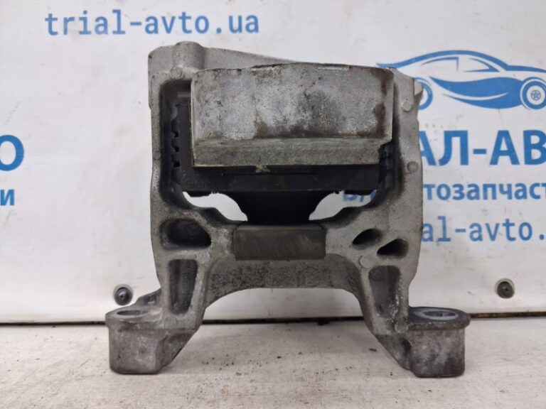 Подушка ДВС правая Mazda 6 2012- KD6239060 (Арт. 69972)