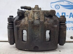 Суппорт передний правый Kia Sorento 2002-2011 581303E600 (Арт. 69978)