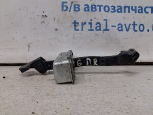 Ограничитель двери передний правый Mazda 6 2012- GHP9-58-270 (Арт. 70002)