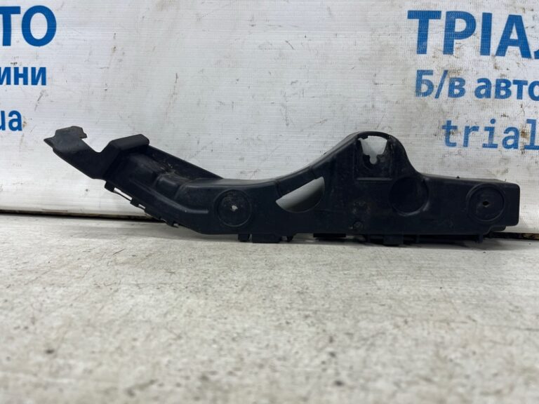 Кронштейн бампера передний правый Chevrolet Captiva 2006-2018 95205508 (Арт. 70310)