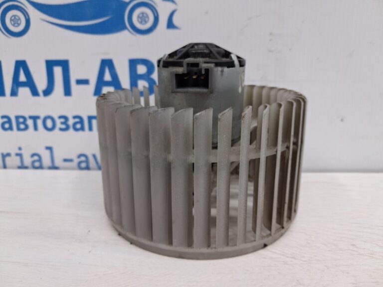 Моторчик печки Toyota Land Cruiser 1998-2007 8710526040 (Арт. 70865)
