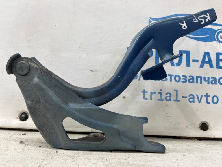 Петля капота правая Kia Sportage 2010-2016 791203W000 (Арт. 70890)