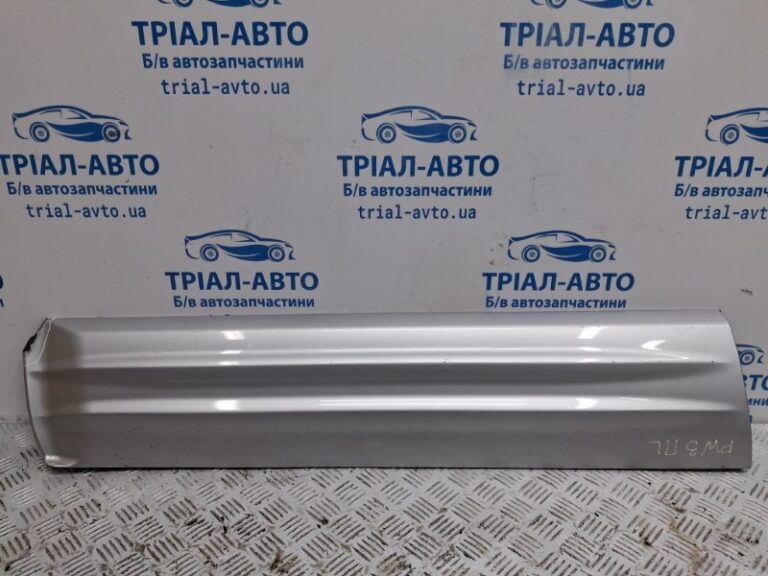Накладка двери Mitsubishi Pajero Wagon 1999-2006 MR606219 (Арт. 71117)