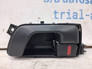 Ручка двери внутренняя левая Mitsubishi Pajero Wagon 1999-2006 MR604135 (Арт. 71159)