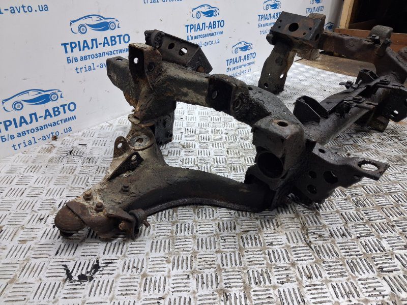 Балка передней подвески Mitsubishi Pajero Wagon 1999-2006 MR448101 (Арт. 71186) Балка передней подвески Mitsubishi Pajero Wagon 1999-2006 MR448101 (Арт. 71186)
