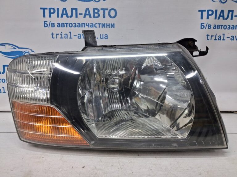 Фара правая галоген Mitsubishi Pajero Wagon 1999-2006 MR548034 (Арт. 71204)