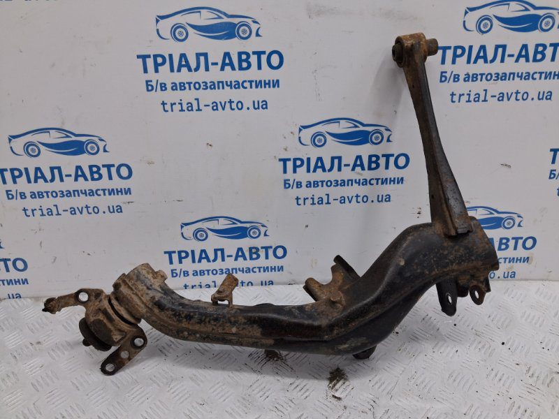 Рычаг задней подвески продольный правый Toyota Avensis 2002-2010 4871005070 (Арт. 71290) Рычаг задней подвески продольный правый Toyota Avensis 2002-2010 4871005070 (Арт. 71290)