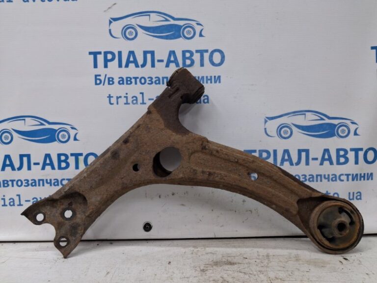 Рычаг правый Toyota Avensis 2002-2010 4806805070 (Арт. 71338)