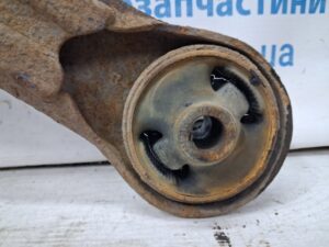 Рычаг правый Toyota Avensis 2002-2010 4806805070 (Арт. 71338) 0002_91_360