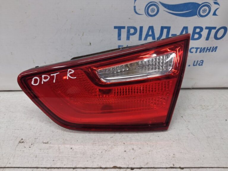Фонарь задний внутренний правый Kia Optima 2010-2016 924042T620 (Арт. 71700)