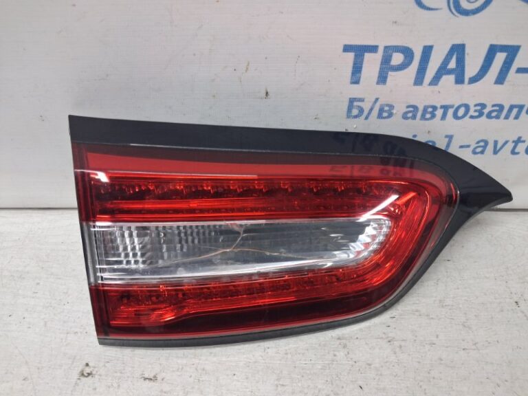Фонарь задний внутренний левый Jeep Cherokee 2013-2019 68102921AB (Арт. 71708)