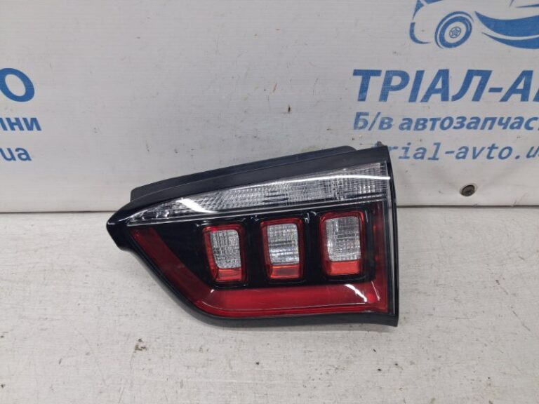 Фонарь задний внутренний правый Jeep Compass 2016-2020 55112836AA (Арт. 71730)