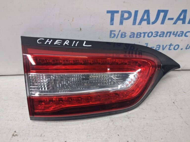 Фонарь задний внутренний левый Jeep Cherokee 2013-2019 68102921AC (Арт. 71734)