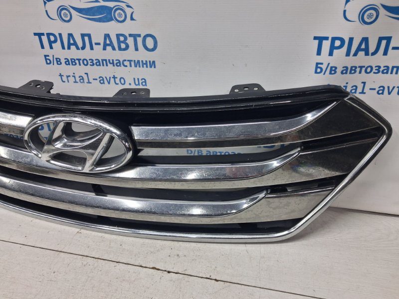 Решетка радиатора Hyundai Santa fe 2012-2019 863502W010 (Арт. 71776) Решетка радиатора Hyundai Santa fe 2012-2019 863502W010 (Арт. 71776)