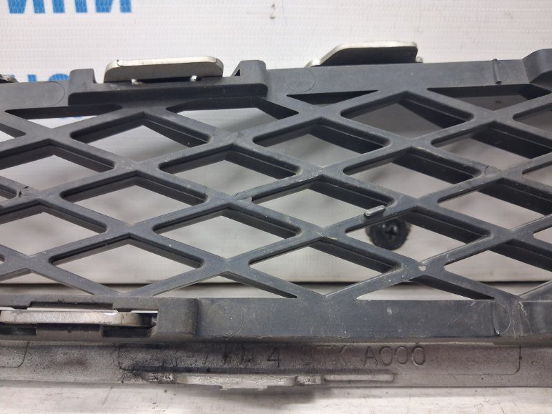 Решетка переднего бампера правая Acura MDX 2006-2013 71102STXA00 (Арт. 71819) Решетка переднего бампера правая Acura MDX 2006-2013 71102STXA00 (Арт. 71819)