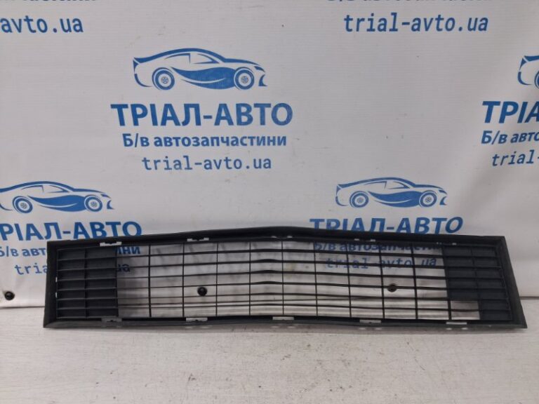 Решетка бампера центральная Ford Explorer 2011-2019 BB5Z-17K945-AA (Арт. 71821)