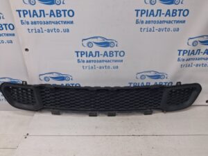 Решетка бампера центральная Jeep Cherokee 2013-2019 68203216AA (Арт. 71830)