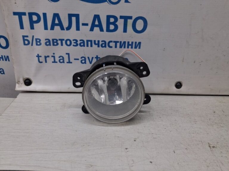 Фара противотуманная правая Jeep Grand Cherokee 2010-2022 5182026AA (Арт. 71839)
