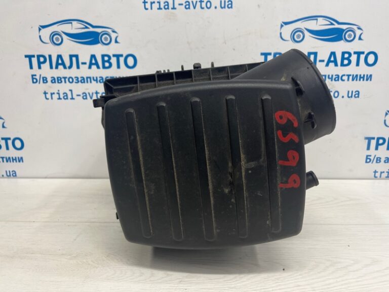 Корпус воздушного фильтра Jeep Grand Cherokee 2010-2022 68084277AA (Арт. 72095)