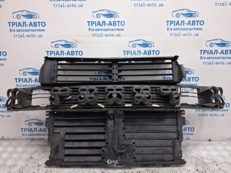 Дефлектор радиатора Ford Edge 2015-2018 FT4Z-8475-A (Арт. 72319)