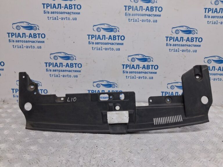 Накладка передней панели Mitsubishi Lancer 2010-2017 6400A831 (Арт. 72350)
