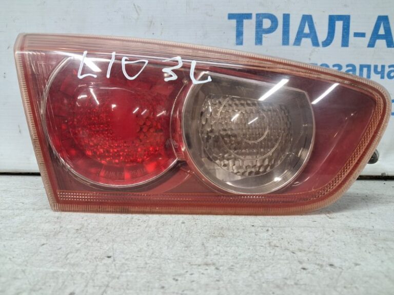 Фонарь задний внутренний левый Mitsubishi Lancer 2010-2017 8330A111 (Арт. 72401)