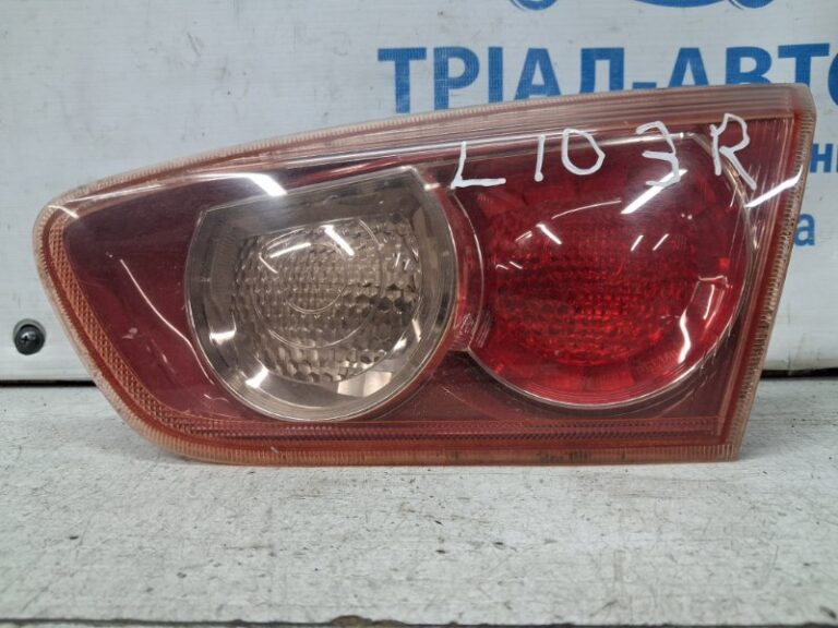 Фонарь задний внутренний правый Mitsubishi Lancer 2010-2017 8330A112 (Арт. 72402)