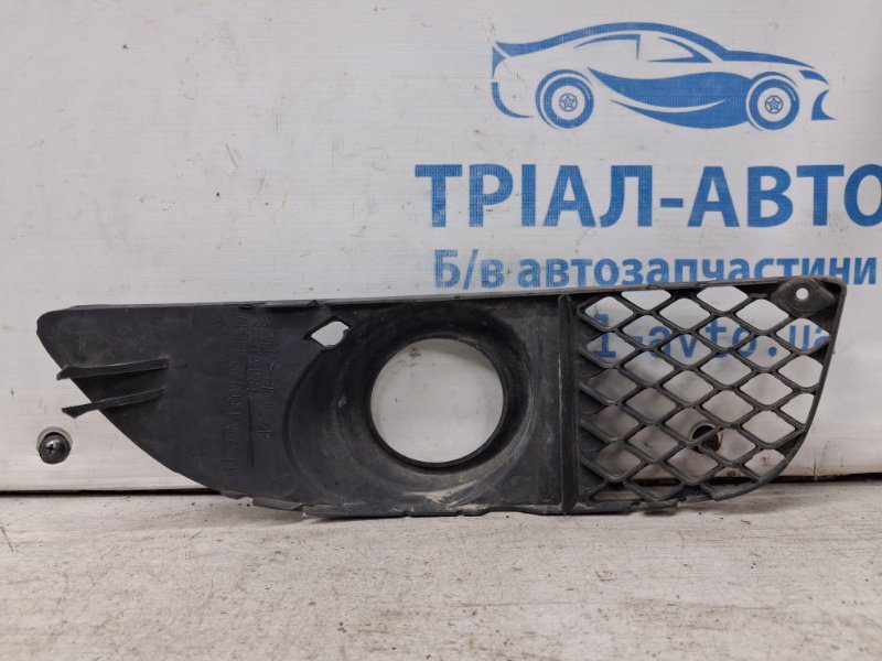 Решетка противотуманки левая Mitsubishi Lancer 2010-2017 8321A089 (Арт. 72409) Решетка противотуманки левая Mitsubishi Lancer 2010-2017 8321A089 (Арт. 72409)