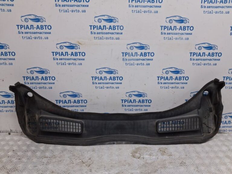 Дефлектор дворников Ford Escape 2012-2019 CJ5Z78022A68A (Арт. 72467)