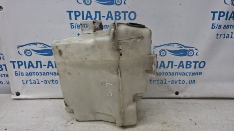 Бачок омывателя Mitsubishi Lancer 2007-2017 8260A117 (Арт. 72484)