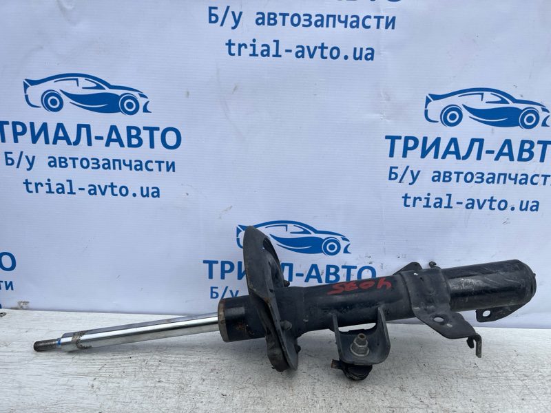 Амортизатор передний правый Jeep Cherokee 2013-2019 5168580AF (Арт. 72504) Амортизатор передний правый Jeep Cherokee 2013-2019 5168580AF (Арт. 72504)