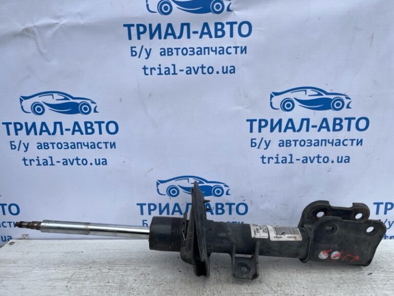 Амортизатор передний правый Hyundai Santa fe 2012-2019 546614Z000 (Арт. 72508)