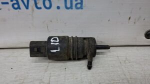 Насос омывателя стекла Mitsubishi Lancer 2007-2017 8260A109 (Арт. 72556)