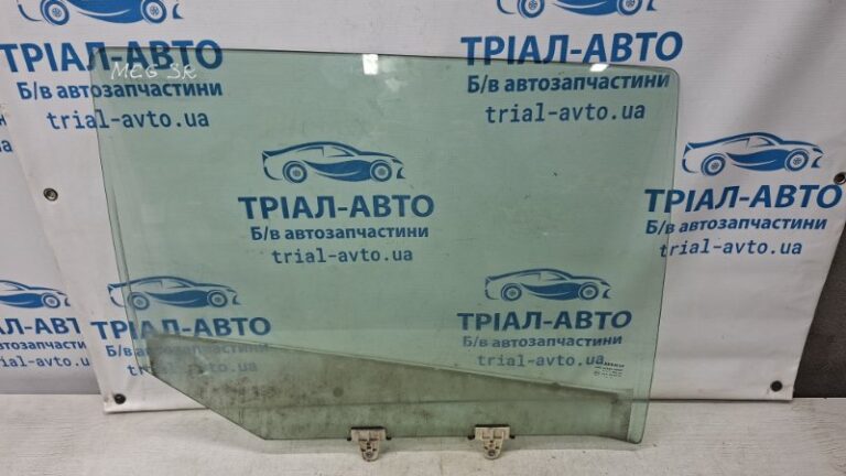 Стекло двери заднее правое Renault Megane 2008-2016 823000026R (Арт. 72681)
