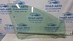 Стекло двери переднее правое Renault Megane 2008-2016 803007357R (Арт. 72683)