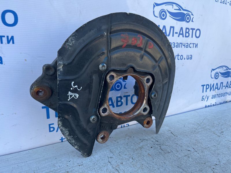 Цапфа задняя правая Jeep Compass 2016-2020 68246619AA (Арт. 72710) Цапфа задняя правая Jeep Compass 2016-2020 68246619AA (Арт. 72710)