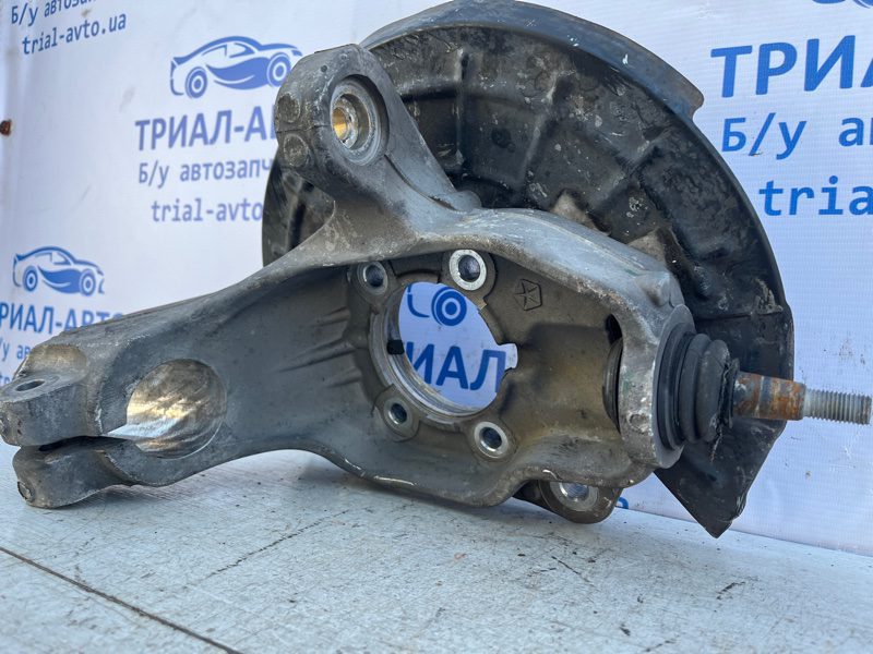 Кулак поворотный правый без ступицы Jeep Cherokee 2013-2019 4877826AE (Арт. 72712) Кулак поворотный правый без ступицы Jeep Cherokee 2013-2019 4877826AE (Арт. 72712)