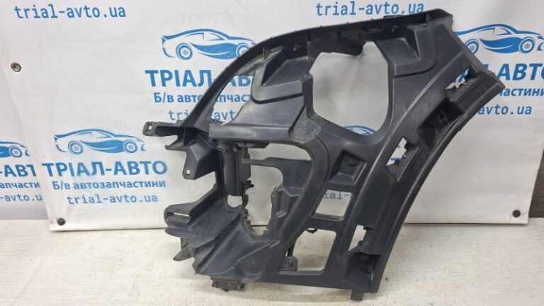 Кронштейн бампера передний левый Renault Megane 2008-2016 620359267R (Арт. 72740)
