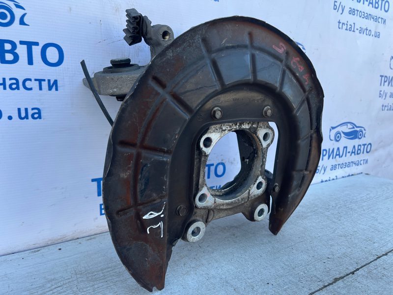 Цапфа задняя правая Jeep Cherokee 2013-2019 5090072AC (Арт. 72747) Цапфа задняя правая Jeep Cherokee 2013-2019 5090072AC (Арт. 72747)