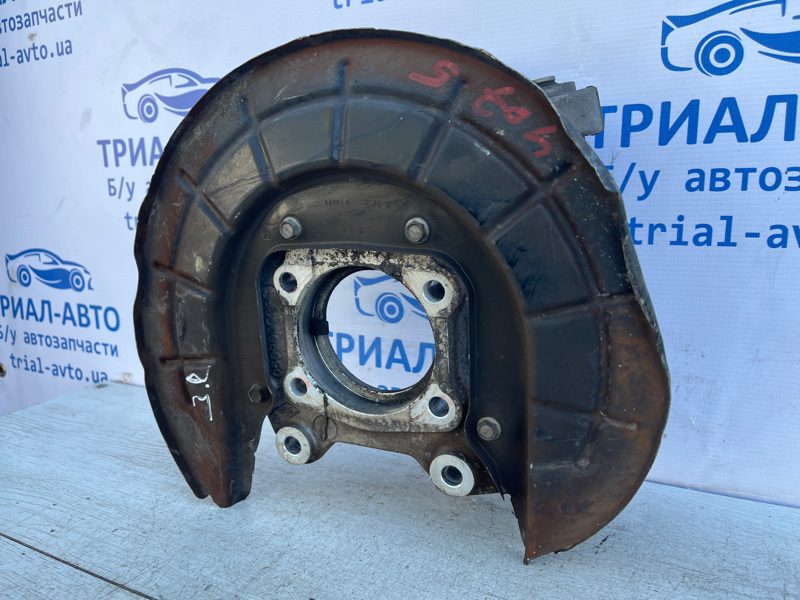 Цапфа задняя правая Jeep Cherokee 2013-2019 5090072AC (Арт. 72747) Цапфа задняя правая Jeep Cherokee 2013-2019 5090072AC (Арт. 72747)
