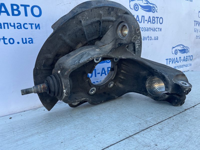 Кулак поворотный левый без ступицы Jeep Cherokee 2013-2019 4877827AE (Арт. 72752) Кулак поворотный левый без ступицы Jeep Cherokee 2013-2019 4877827AE (Арт. 72752)