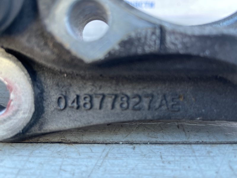 Кулак поворотный левый без ступицы Jeep Cherokee 2013-2019 4877827AE (Арт. 72752) Кулак поворотный левый без ступицы Jeep Cherokee 2013-2019 4877827AE (Арт. 72752)