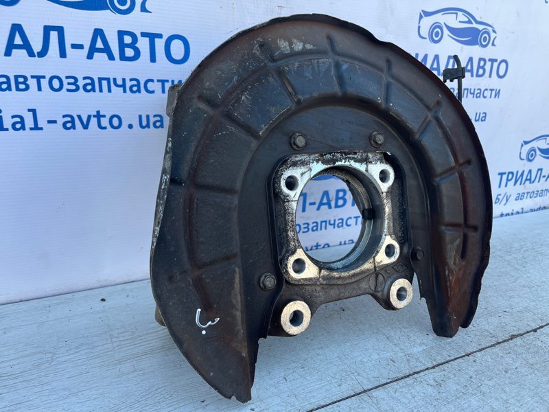 Цапфа задняя левая Jeep Cherokee 2013-2019 5090073AC (Арт. 72753) Цапфа задняя левая Jeep Cherokee 2013-2019 5090073AC (Арт. 72753)