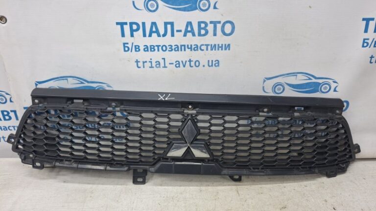 Решетка радиатора Рестайлинг Mitsubishi Outlander 2007-2012 6402A198 (Арт. 72771)