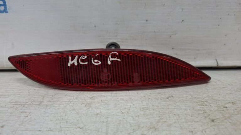 Катафот правый Renault Megane 2008-2016 265600004R (Арт. 72802)