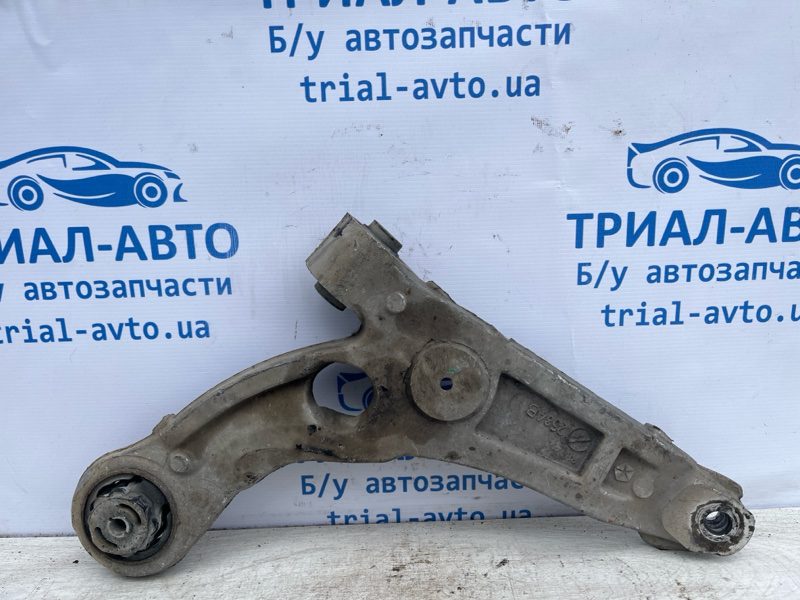 Рычаг передний нижний правый Jeep Cherokee 2013-2019 68210238AF (Арт. 72885) Рычаг передний нижний правый Jeep Cherokee 2013-2019 68210238AF (Арт. 72885)