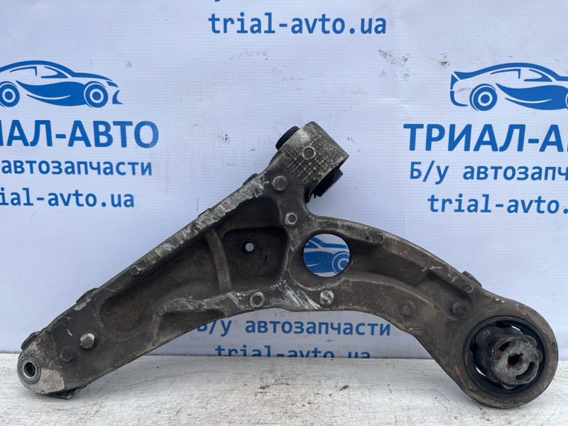 Рычаг передний нижний правый Jeep Cherokee 2013-2019 4877839AC (Арт. 72887) Рычаг передний нижний правый Jeep Cherokee 2013-2019 4877839AC (Арт. 72887)