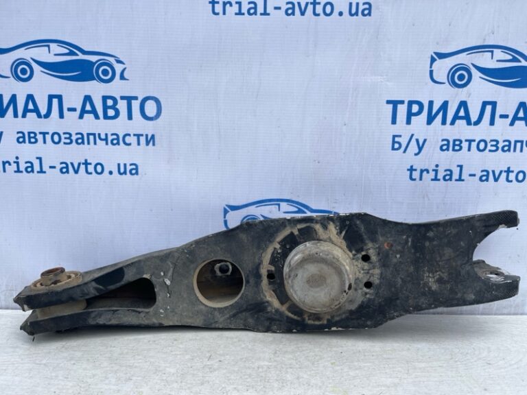 Рычаг задней подвески нижний поперечный (под пружину) Kia Sorento 2009-2021 552104Z000 (Арт. 72923)