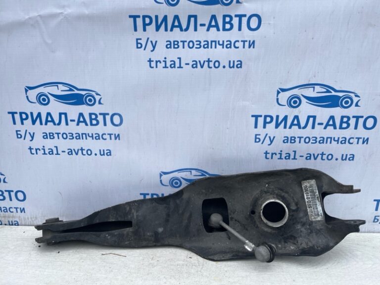 Рычаг задней подвески нижний поперечный (под пружину) Jeep Cherokee 2013-2019 5090041AE (Арт. 72926)